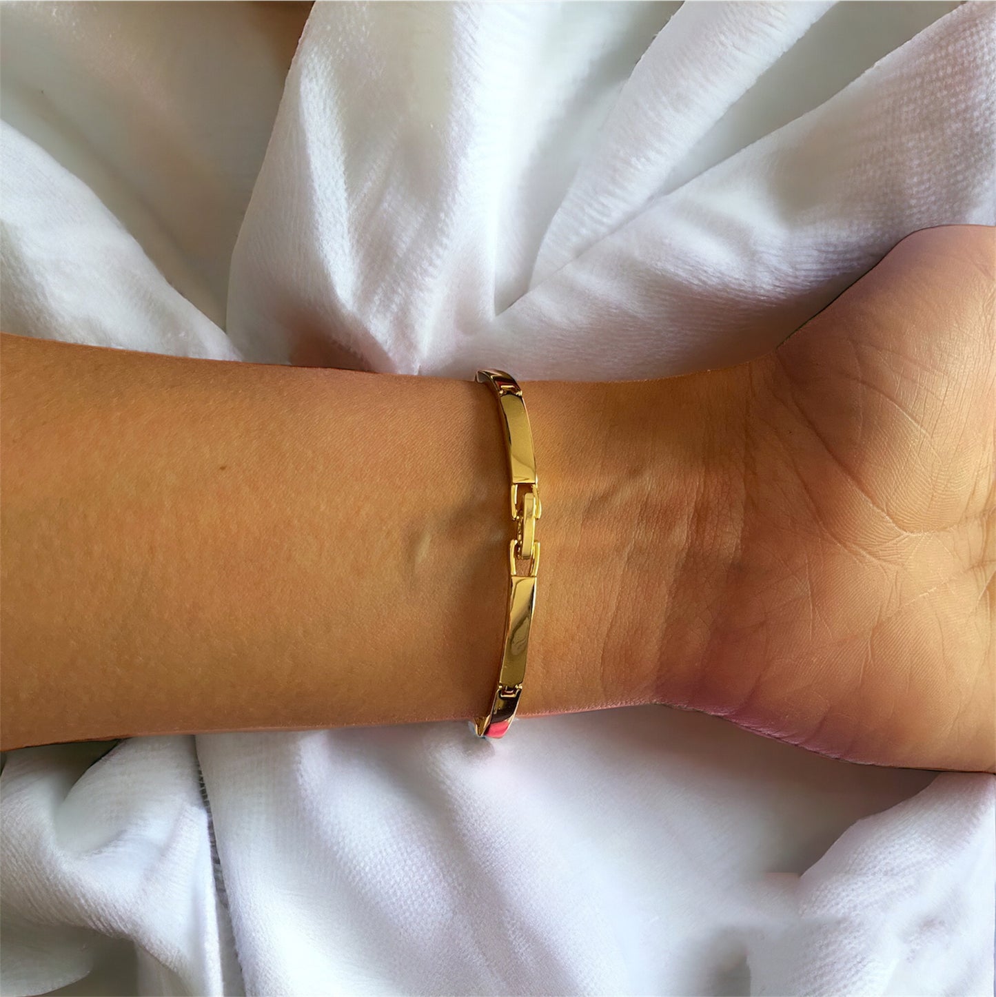 Huda bracelet